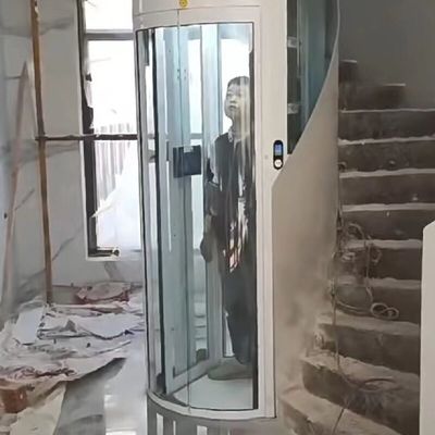 Speciale lift zonder tandwiel aandrijving 14,5 meter hoog Kleine liften